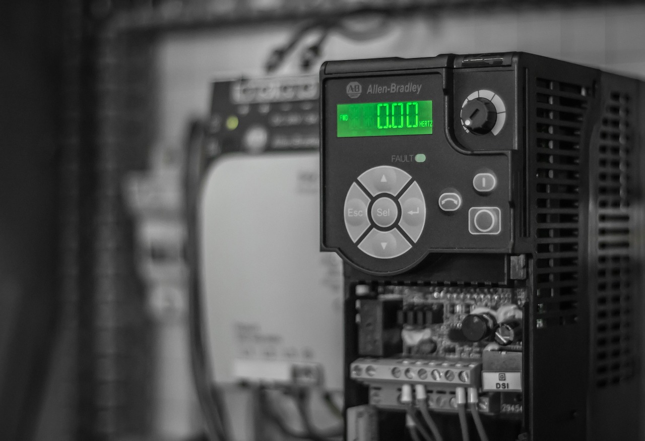 Desplazamiento para diagnóstico de fallo/mejora en planta industrial/instalación - Imagen 2